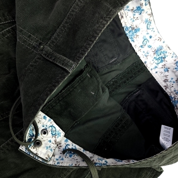 Athleta Green Corduroy Skirt Sz S - Picture 2 of 8